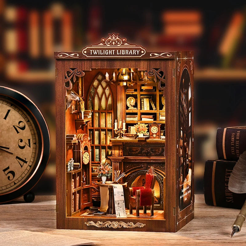 Twilight Library Book Nook Kit with LED