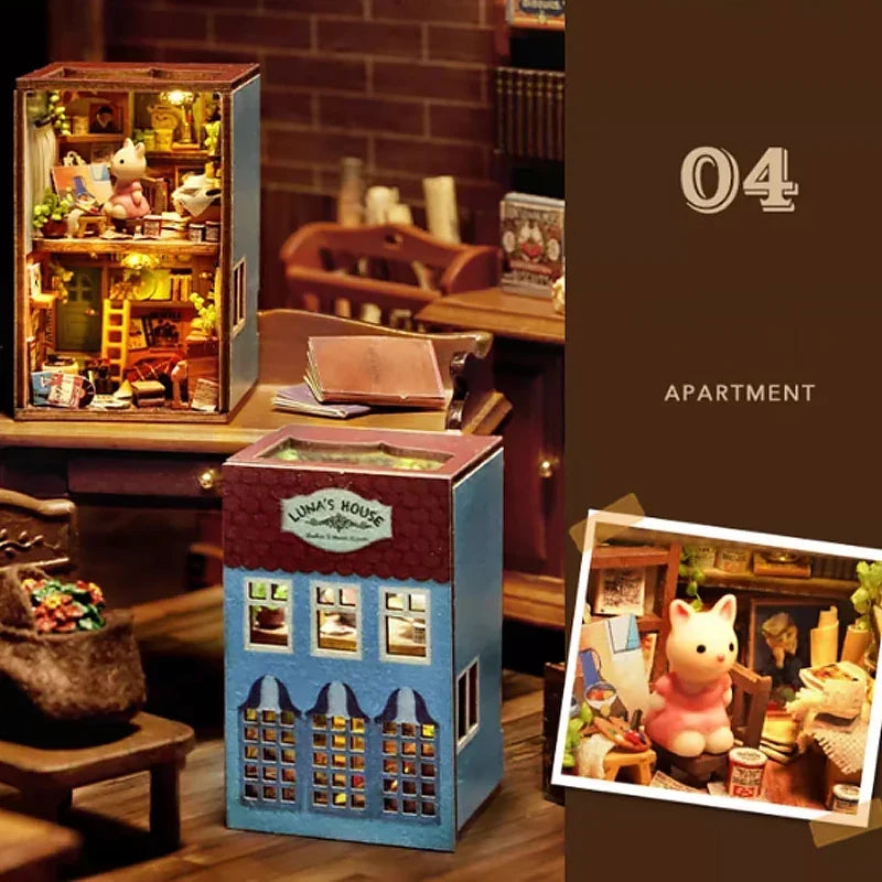 Blue Luna's House apartment miniature display